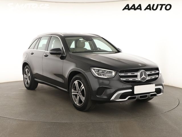 Mercedes GLC